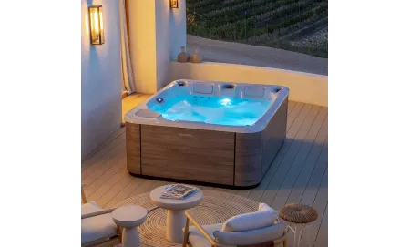 Compact Touch Spa, jacuzzi for up to 4 people - Aquavia Spa
