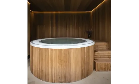 Spa Bali , jacuzzi profissional para 9 pessoas - Aquavia Spa