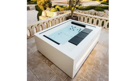 Home Spa, 4-person jacuzzi and minimalist design - Aquavia Spa