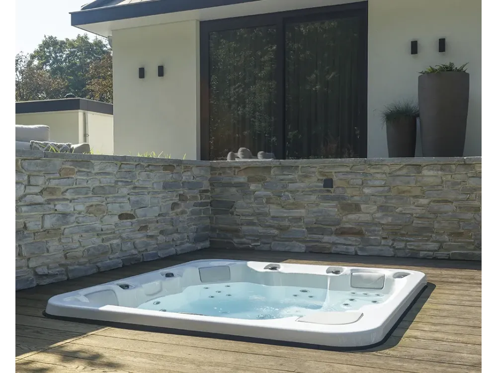 Jacuzzis embutidos: design integrado e características exclusivas